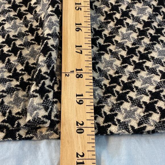 LOFT Wool Blend Herringbone Knee Length Skirt Size 4P - Picture 6 of 7